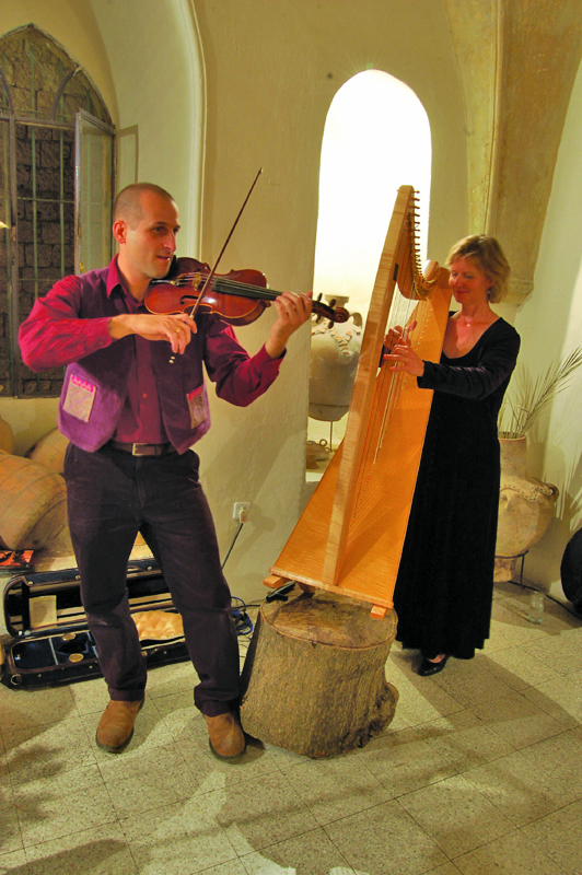 Staneslow and fiddle player, Gal Shahar form the duo Tzalool. The two have a recording and perform Celtic and Jewish music, and spent last summer teaching and touring in Western Canada.