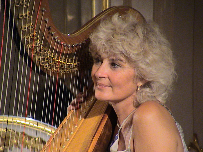 A Laskine Legacy Harp Column